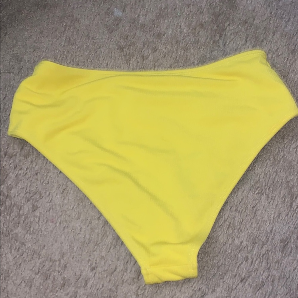 Bikini bottoms - Picture 2 of 2